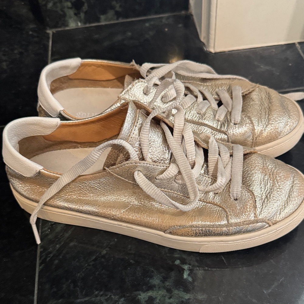 Soludos Metallic Gold Women's Sneakers good condition/ price reflected